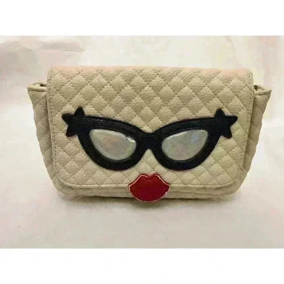 Charming Charlie Red Lips Sunglasses Face Crossbody Chain Handbag - Picture 1 of 9